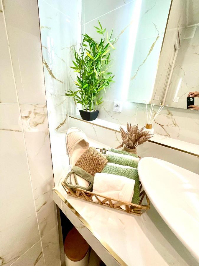 Spacious Loft, Duplex, Old Town, 3 Bedrooms - Easy Check-In Nizza Exterior foto