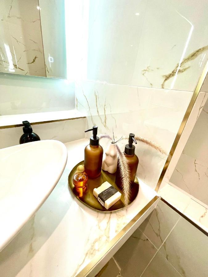 Spacious Loft, Duplex, Old Town, 3 Bedrooms - Easy Check-In Nizza Exterior foto