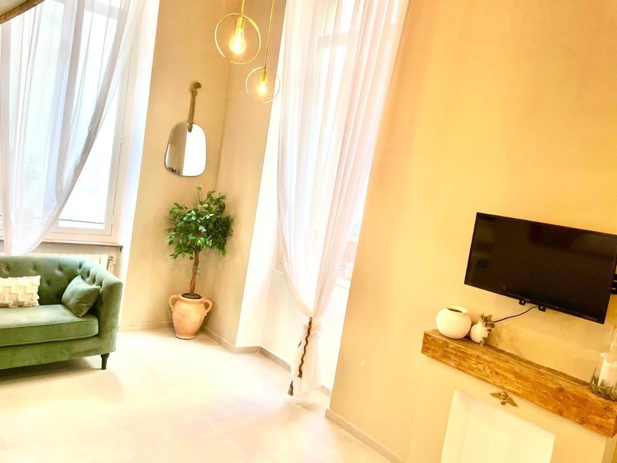 Spacious Loft, Duplex, Old Town, 3 Bedrooms - Easy Check-In Nizza Exterior foto