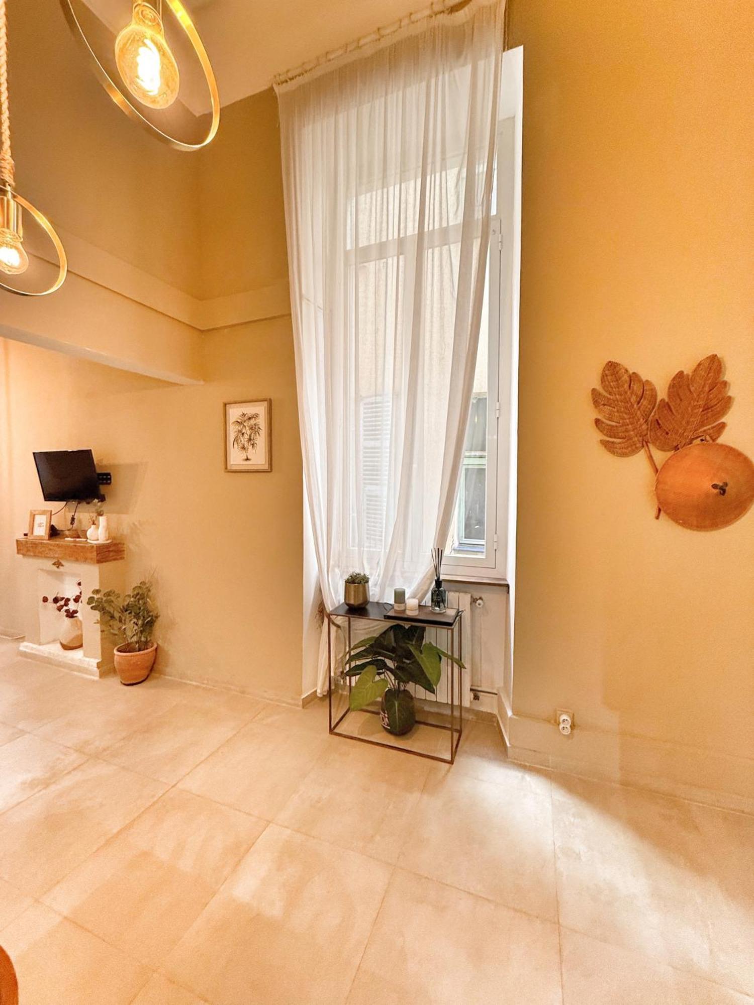 Spacious Loft, Duplex, Old Town, 3 Bedrooms - Easy Check-In Nizza Exterior foto